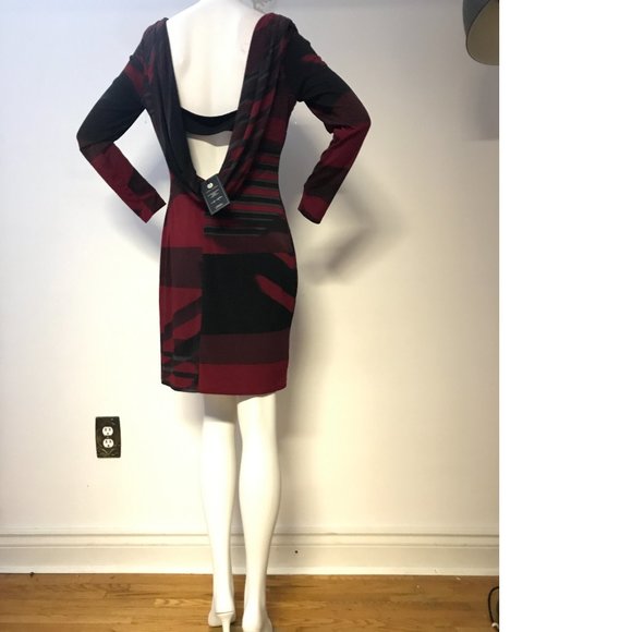 Le Chateau XL Crimson Red Black Open Back Drape Bodycon Dress Lauren Holly NWT - Picture 1 of 8